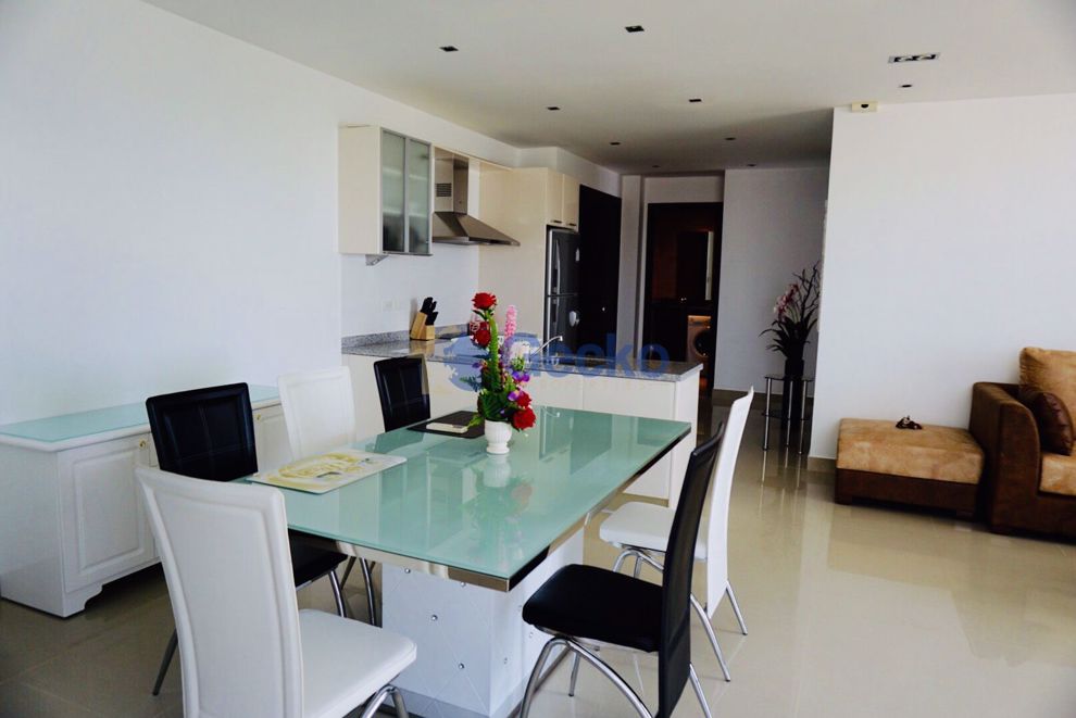 2 Bedrooms Condo in The Park Jomtien Jomtien C009086 (Photo 1)