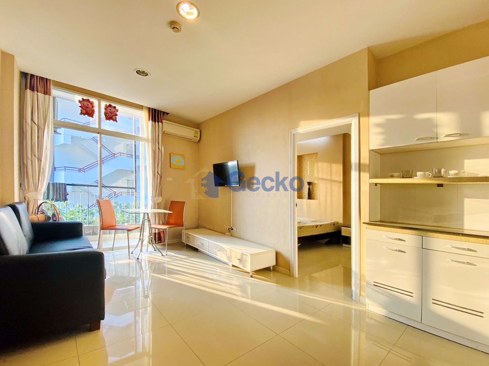 2 ห้องนอน คอนโดมิเนี่ยม in Chokchai Condominium พัทยาตะวันออก C009091 (Photo 1)