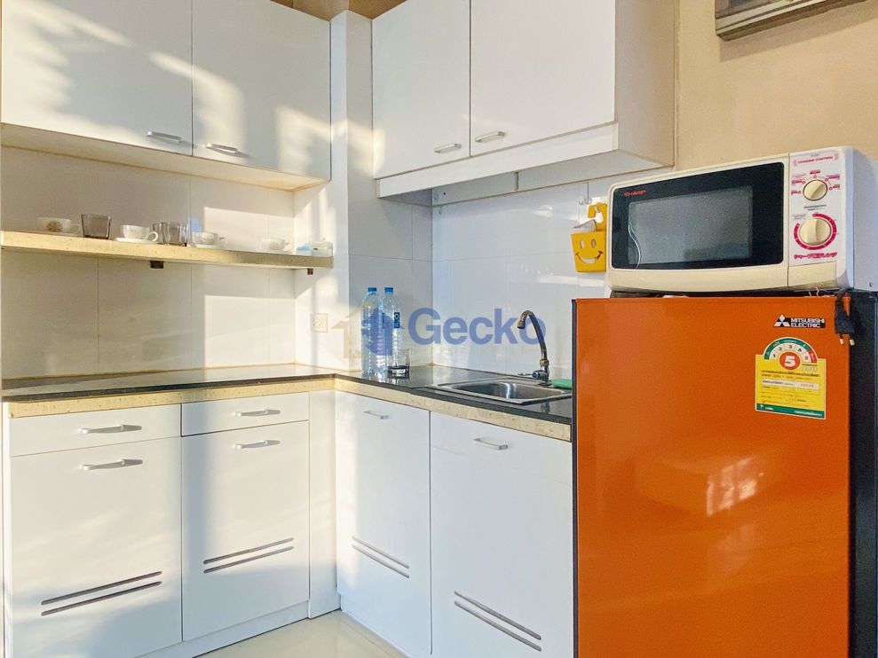 2 ห้องนอน คอนโดมิเนี่ยม in Chokchai Condominium พัทยาตะวันออก C009091 (Photo 3)