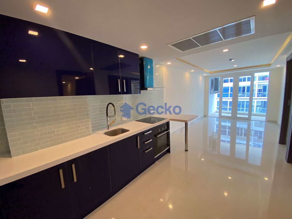 2 Bedrooms bed in Condo in Grand Avenue Pattaya in Central Pattaya C009093 (Photo 3)