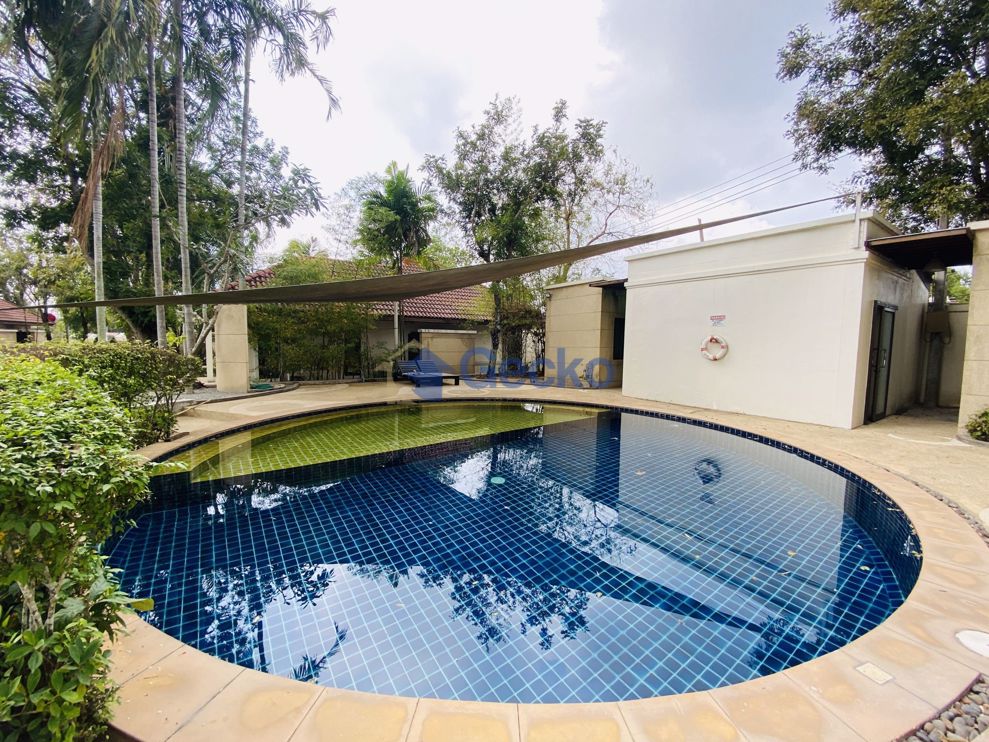 3 Bedrooms House เข้า Sefton Park  East Pattaya H009103 (Photo 1)