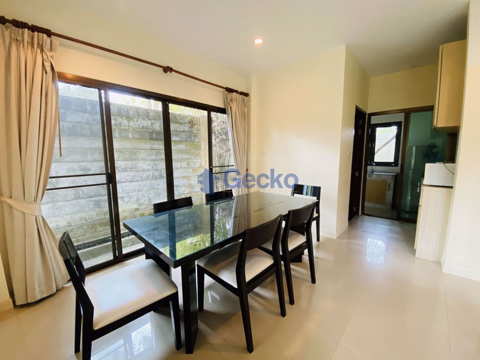 3 Bedrooms House เข้า Sefton Park  East Pattaya H009103 (Photo 4)