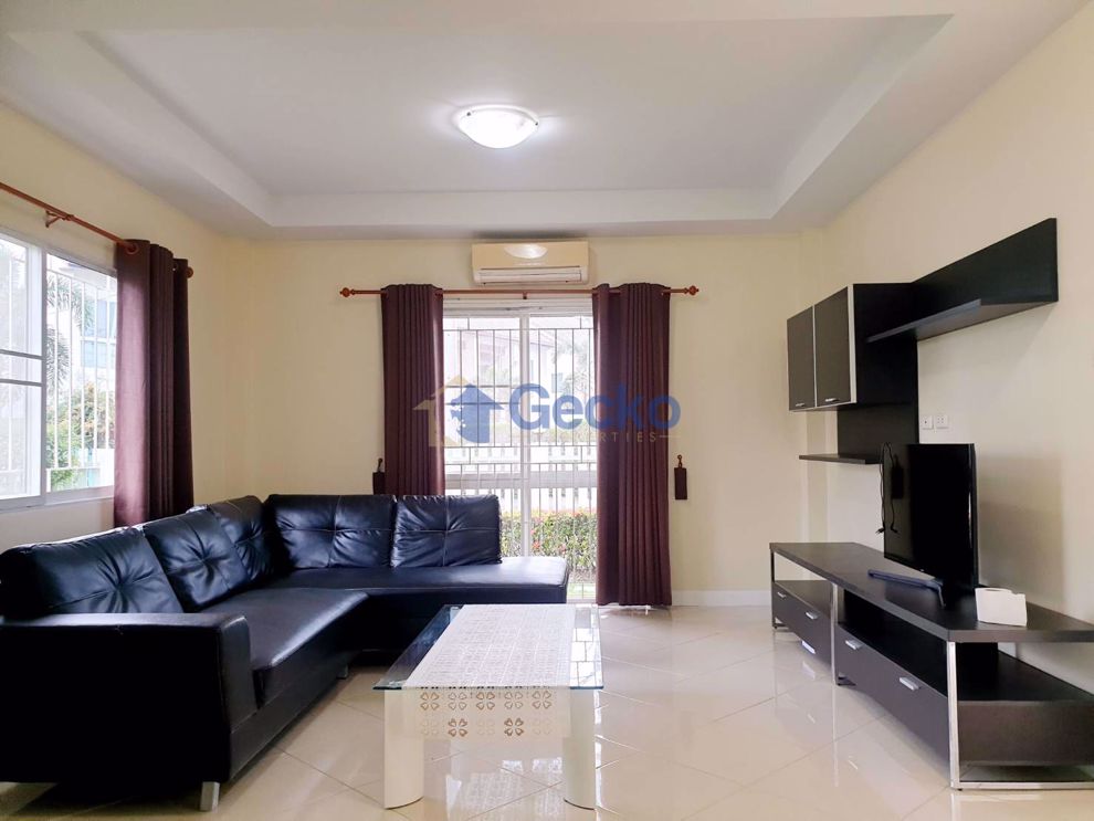 3 Bedrooms House in Green Field Villa 3  East Pattaya H009112 (Photo 3)