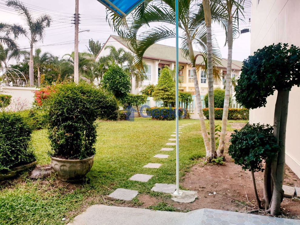 3 Bedrooms House in Green Field Villa 3  East Pattaya H009112 (Photo 1)