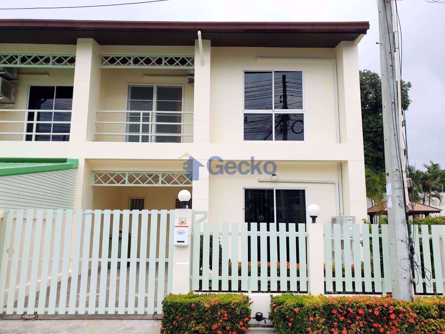 3 Bedrooms House in Green Field Villa 3  East Pattaya H009112