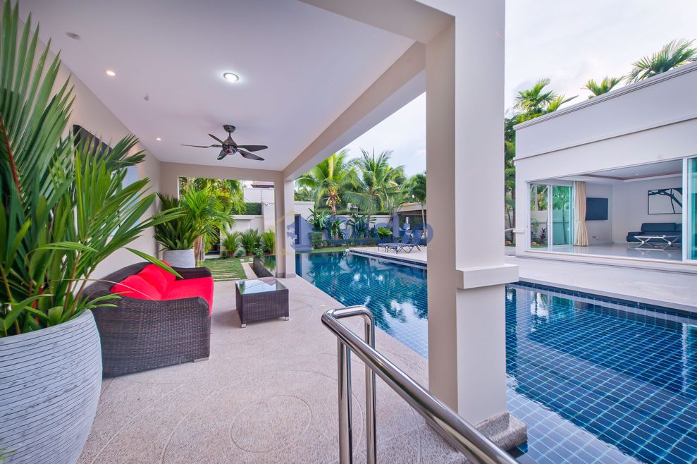 3 Bedrooms House in The Vineyard Phase I  East Pattaya H009120 (Photo 1)