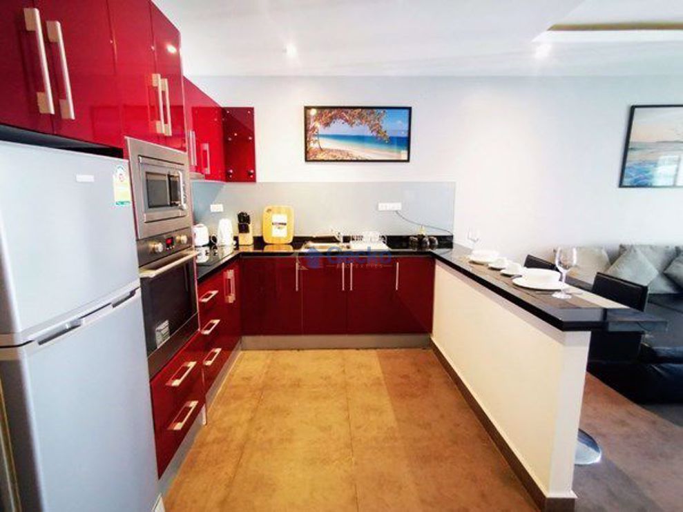 1  Bedroom bed in Condo in Tudor Court in Pratumnak C009123 (Photo 2)