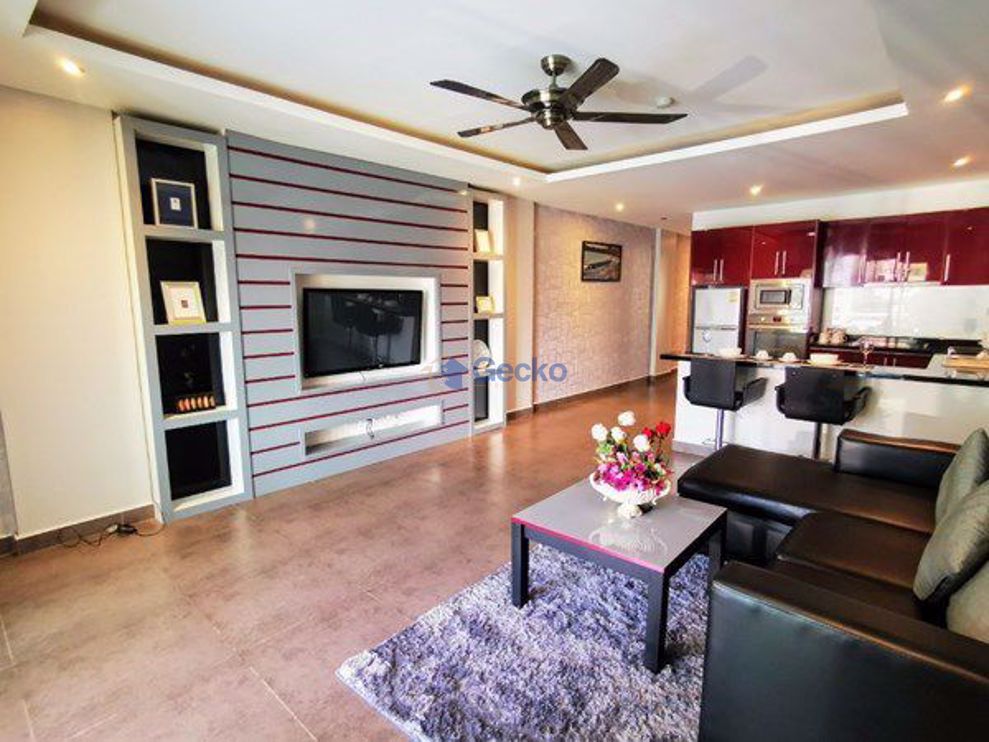 1  Bedroom bed in Condo in Tudor Court in Pratumnak C009123 (Photo 4)