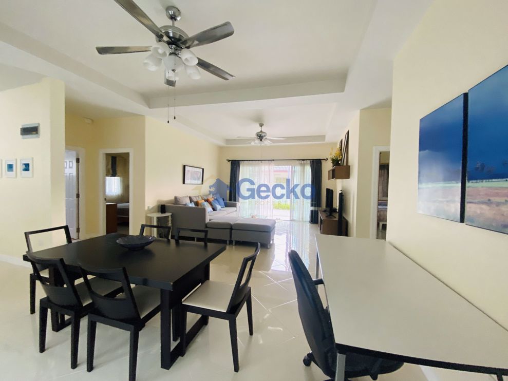 3 Bedrooms House in Green Field Villa 3  East Pattaya H009110 (Photo 4)