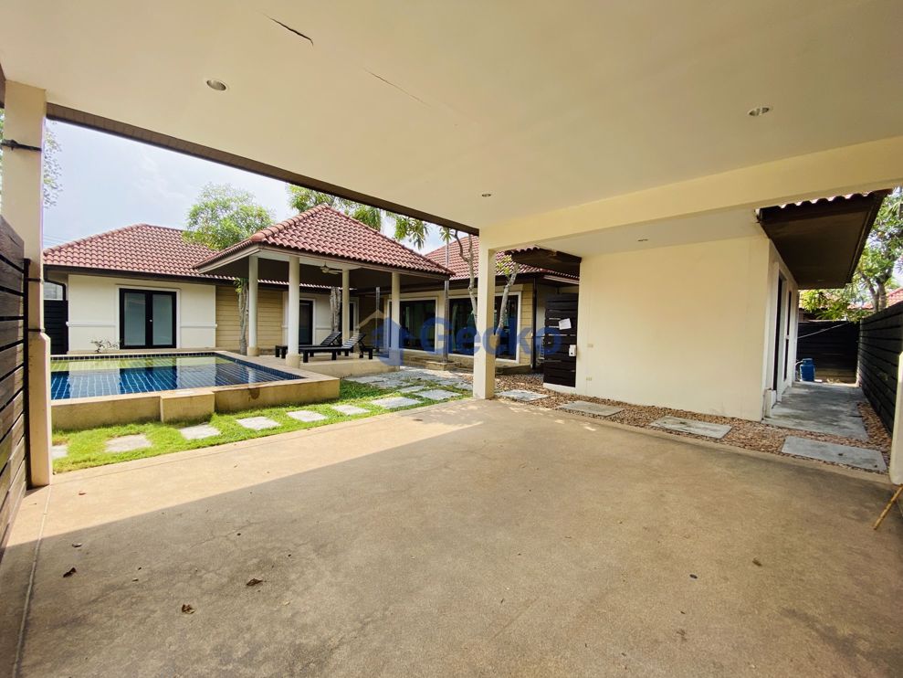 3 ห้องนอน บ้าน เข้า เซตัน พาร์ค  พัทยาตะวันออก H002733 (Photo 1)