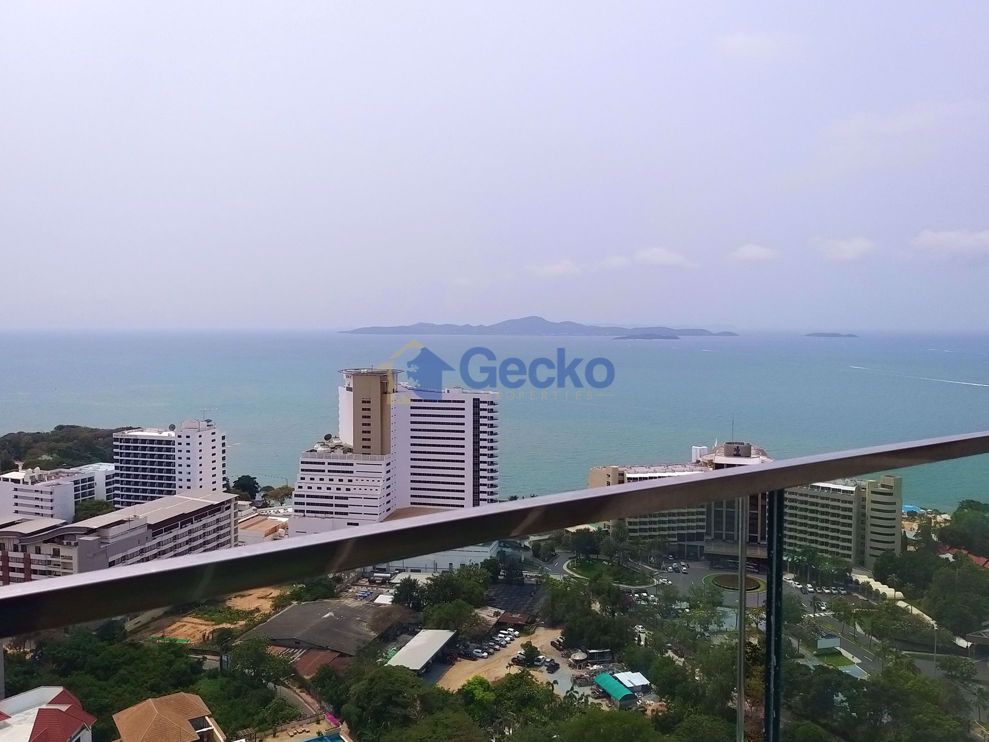 Studio Condo in Sky Residences Pratumnak C009155 (Cover Photo)