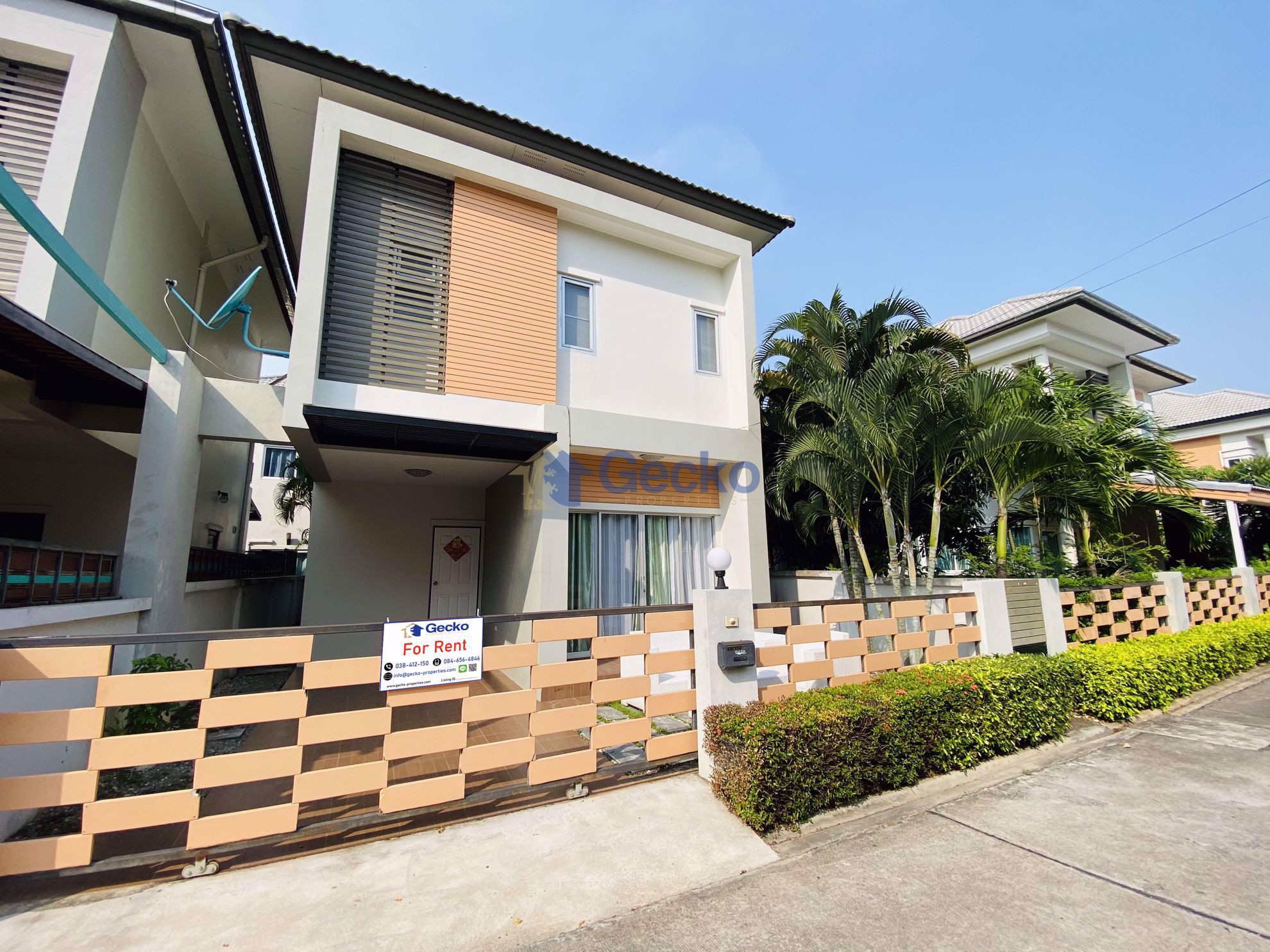 3 ห้องนอน บ้าน in Patta Village  พัทยาตะวันออก H007360