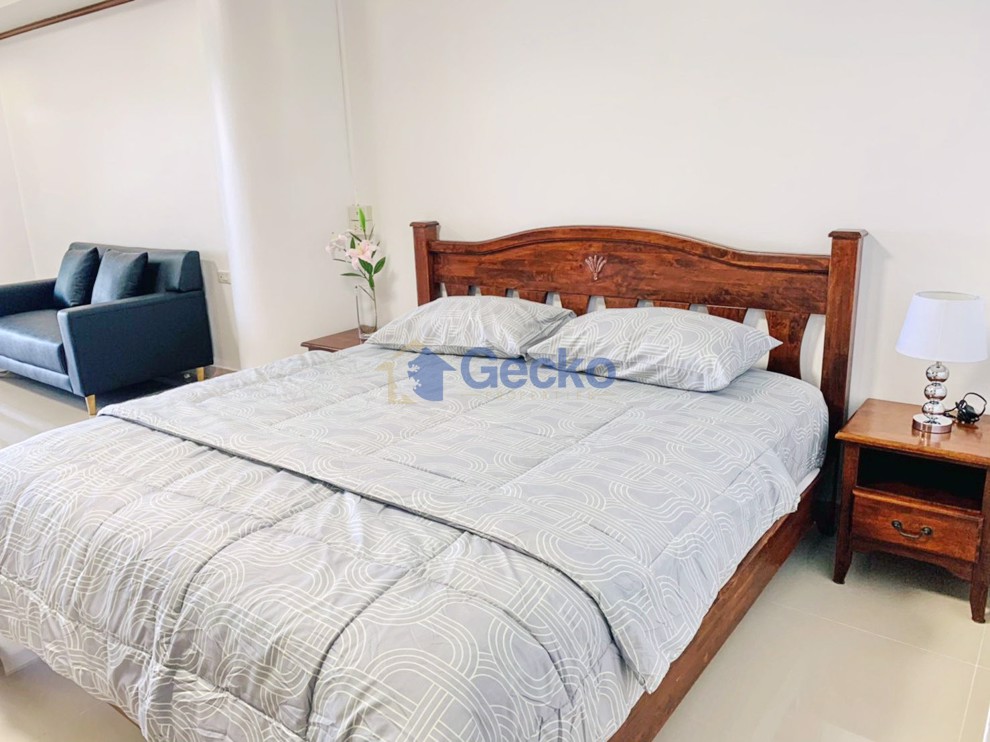 Studio Condo in Sky Beach Wongamat C008613 (Photo 3)