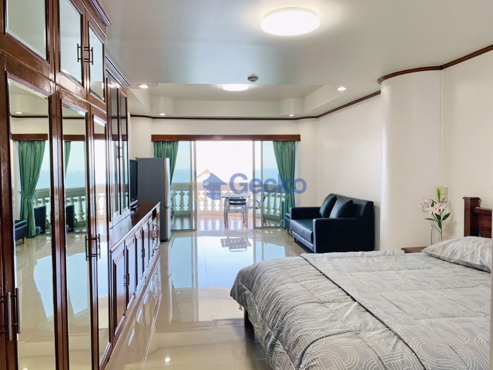 Studio Condo in Sky Beach Wongamat C008613 (Photo 4)