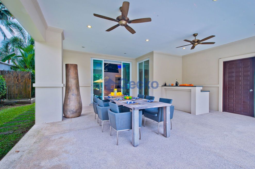 3 ห้องนอน บ้าน in The Vineyard Phase III  พัทยาตะวันออก H009182 (Photo 2)