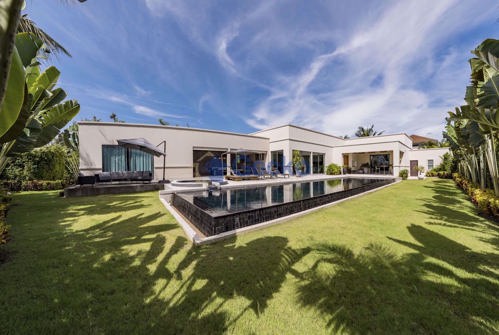 3 Bedrooms bed in House in The Vineyard Phase III in East Pattaya H009183 (Cover Photo)