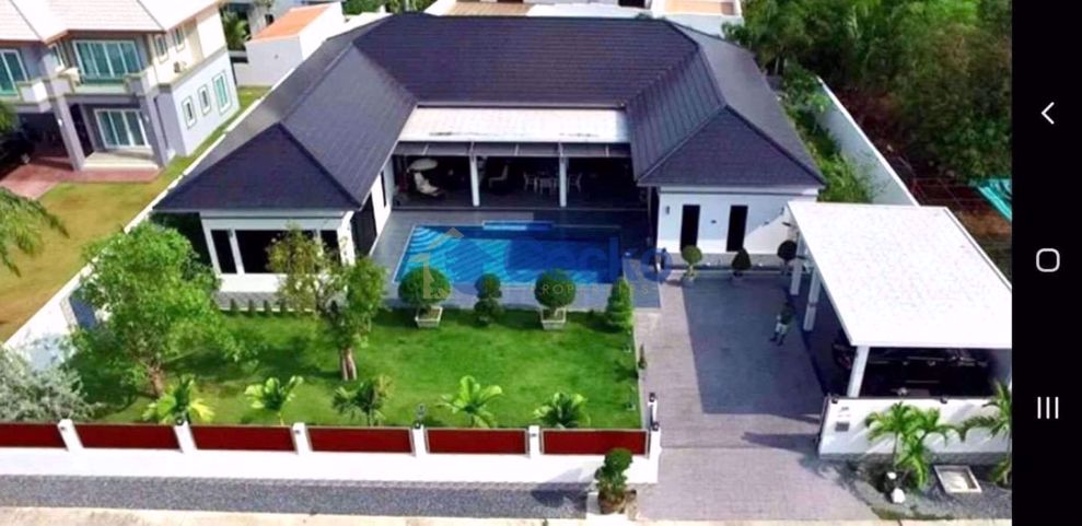 4 Bedrooms House in El Grande  East Pattaya H009189 (Photo 2)