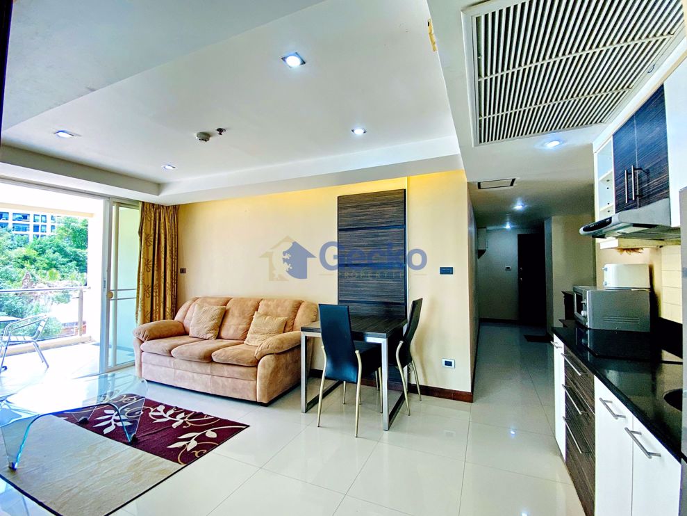 1  Bedroom bed in Condo in Hyde Park 1 in South Pattaya C009194 (Photo 2)