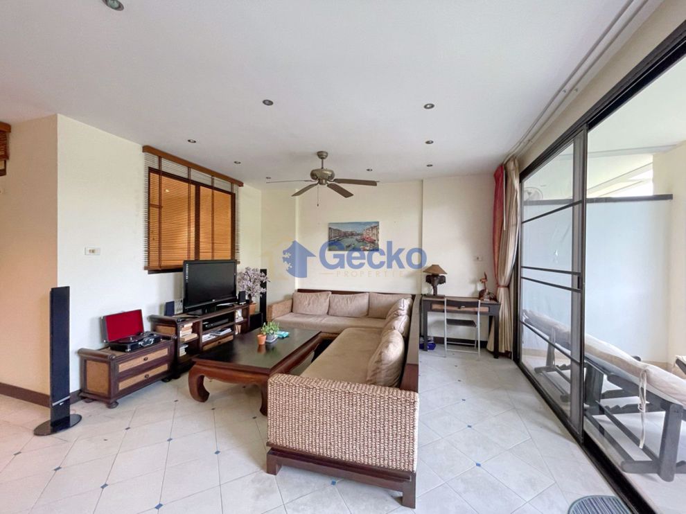 2 Bedrooms Condo in Sunrise Beach Resort and Residence Na Jomtien C009215 (Photo 2)