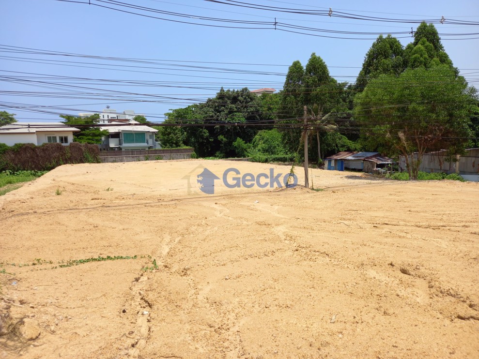 ที่ดิน available in บางละมุง L009217 (Photo 2)