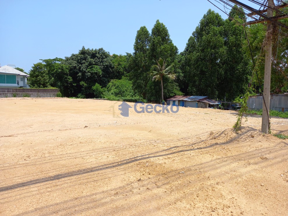ที่ดิน available in บางละมุง L009217 (Photo 4)
