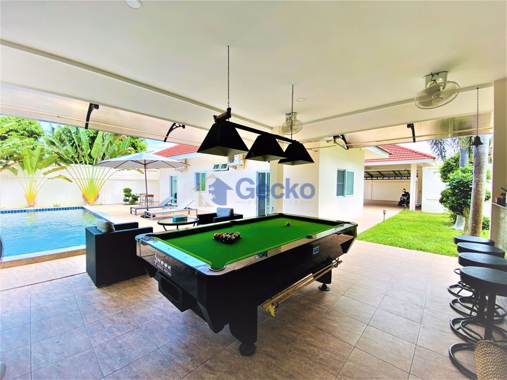 3 Bedrooms House เข้า Powers Court Estate  East Pattaya H009224 (Photo 2)