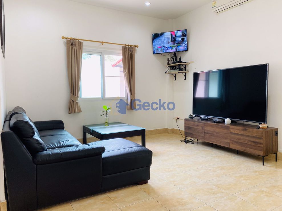 3 Bedrooms House เข้า Powers Court Estate  East Pattaya H009224 (Photo 4)