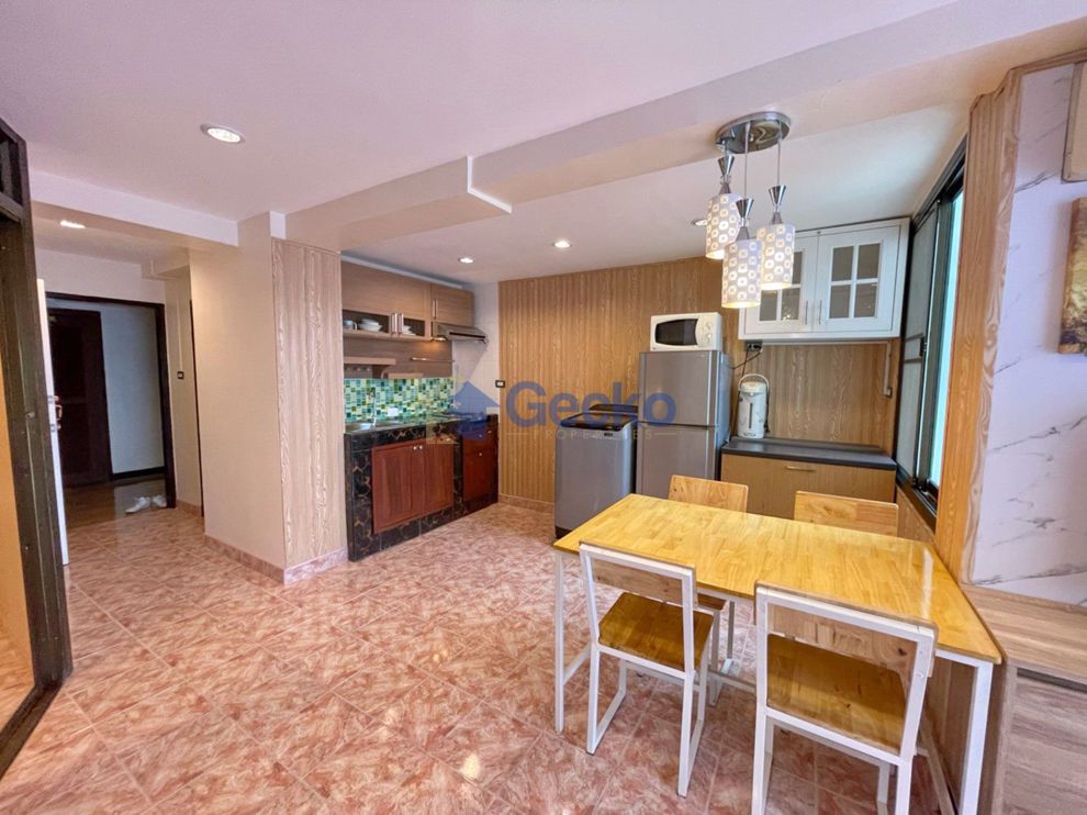 1 ห้องนอน คอนโดมิเนี่ยม in Center Condotel พัทยาใต้ C009235 (Photo 3)