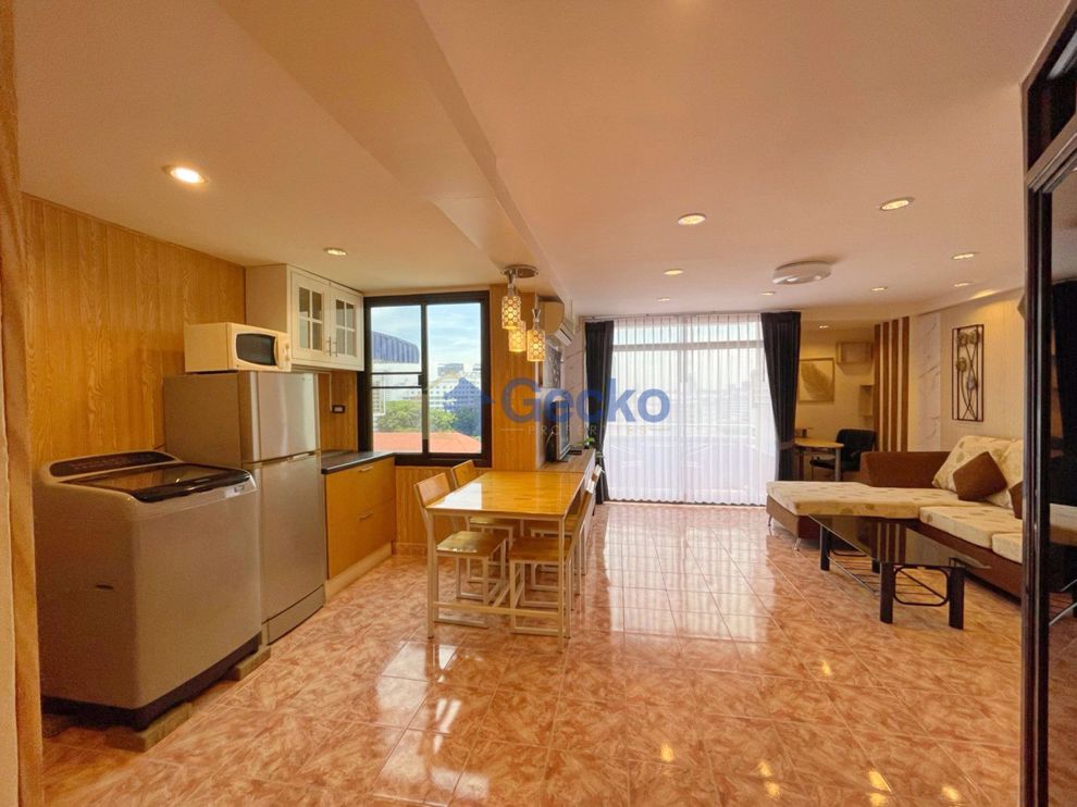 1 ห้องนอน คอนโดมิเนี่ยม in Center Condotel พัทยาใต้ C009235 (Photo 4)