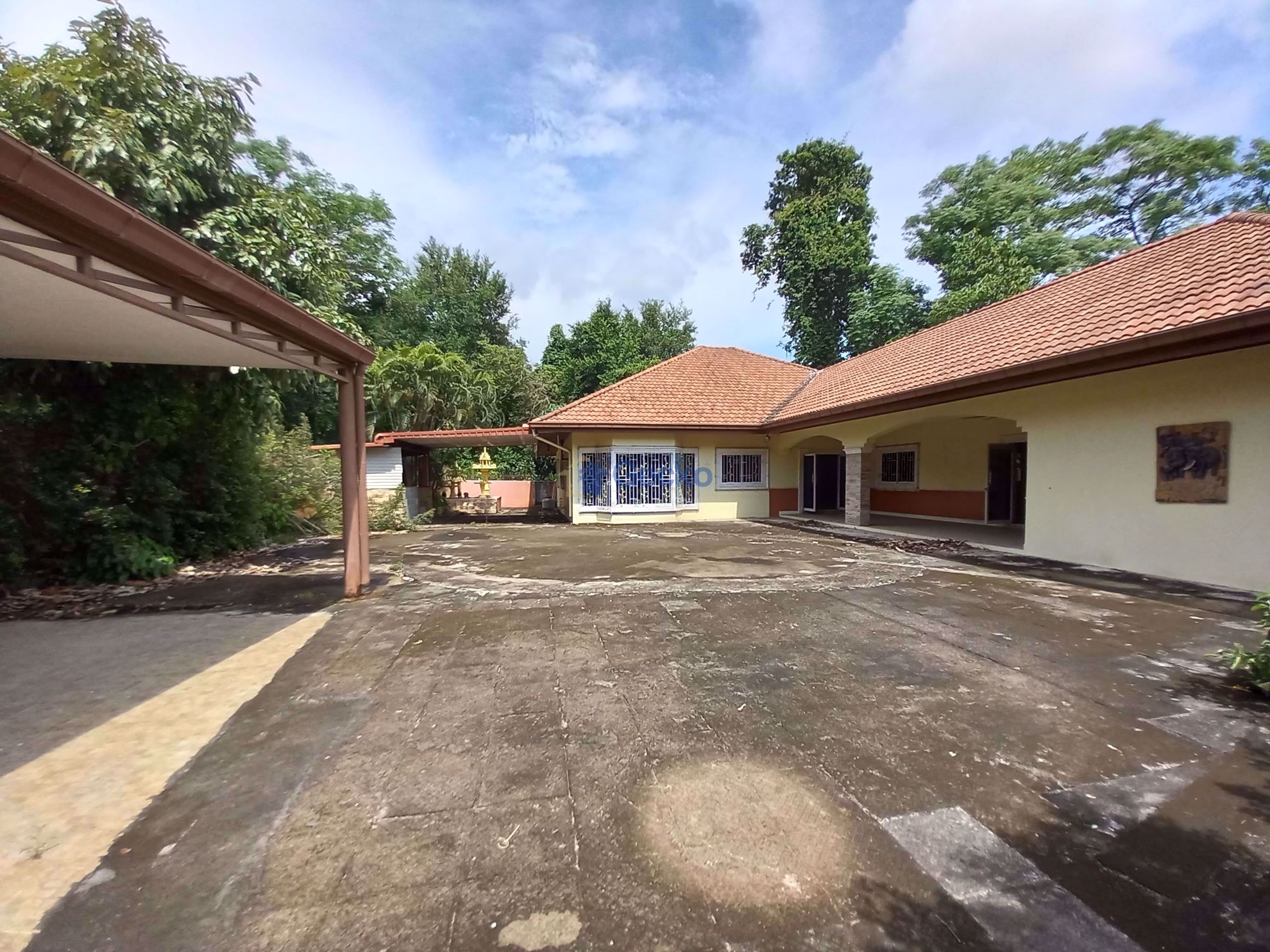 5  Bedrooms bed in House in Grand Valley Resort in East Pattaya H009255