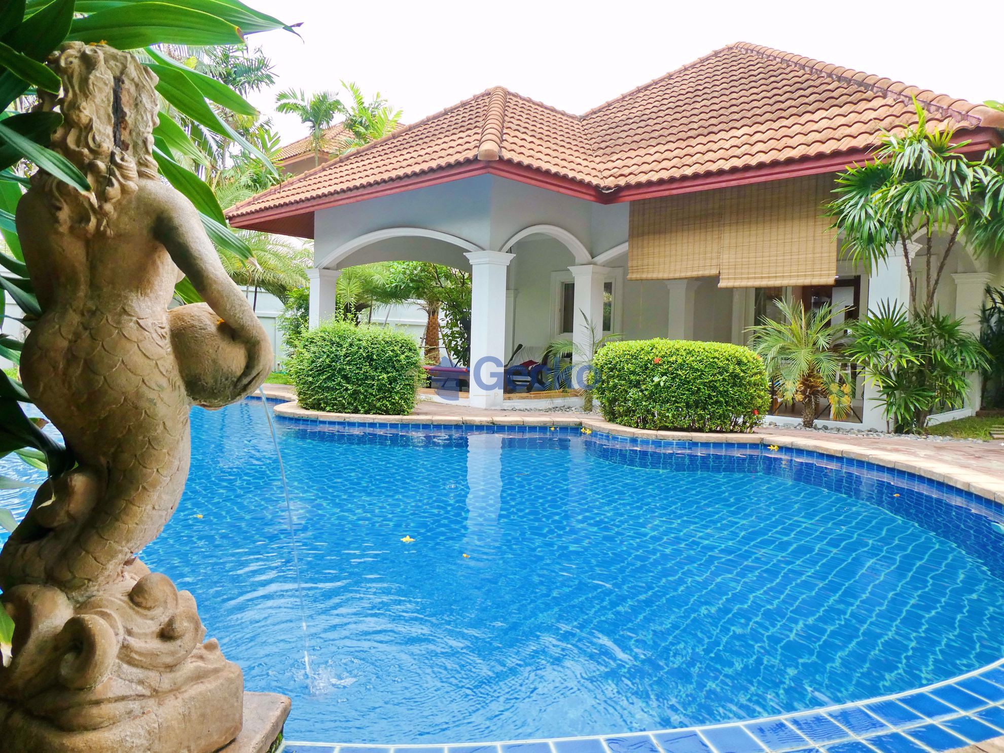 3 ห้องนอน บ้าน in Supanuch Village  พัทยาตะวันออก H008457