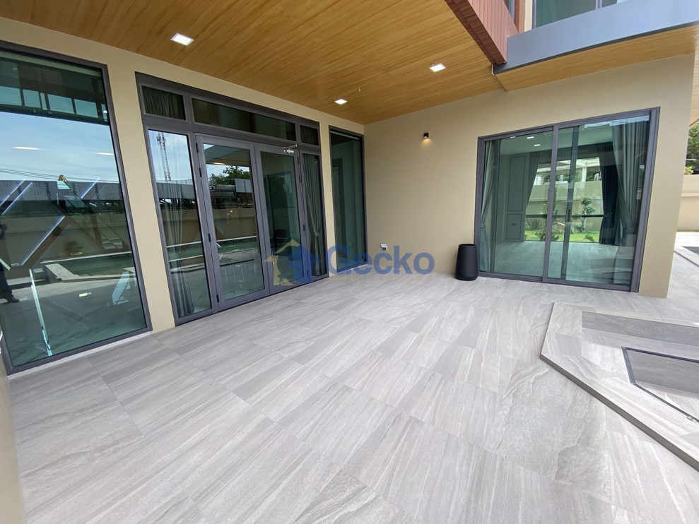 6 ห้องนอน บ้าน in M Mountain Village  พัทยาตะวันออก H009283 (Photo 3)