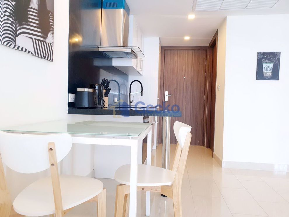 2 Bedrooms Condo in Grand Avenue Central Pattaya C009298 (Photo 4)
