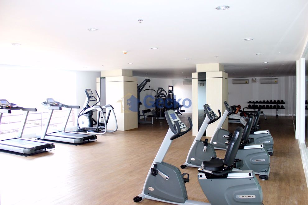 1 Bedroom Condo in The Axis  South Pattaya C009299 (Photo 2)