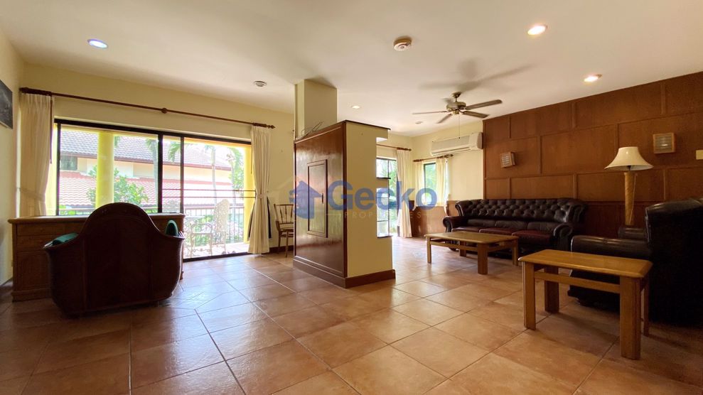 House in Paradise Villas 1  East Pattaya H009334 (Photo 2)