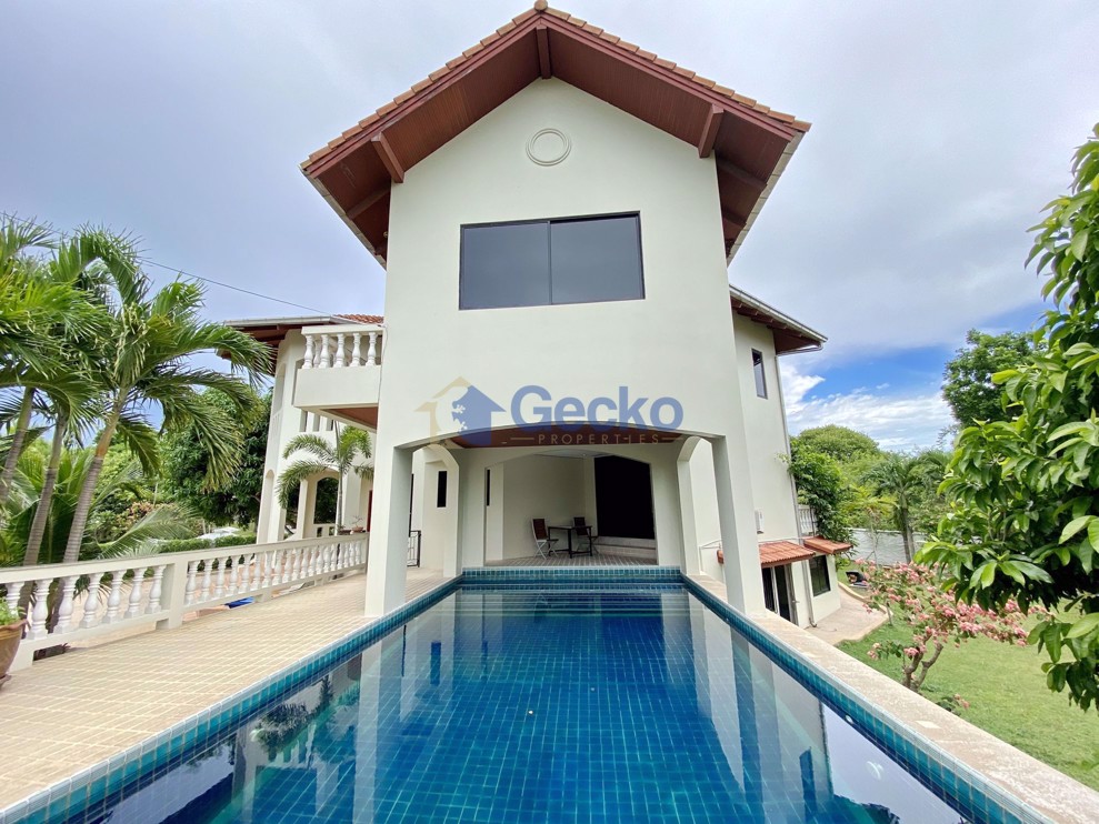 3 ห้องนอน บ้าน in Paradise Villa 1  พัทยาตะวันออก H009376 (Photo 1)