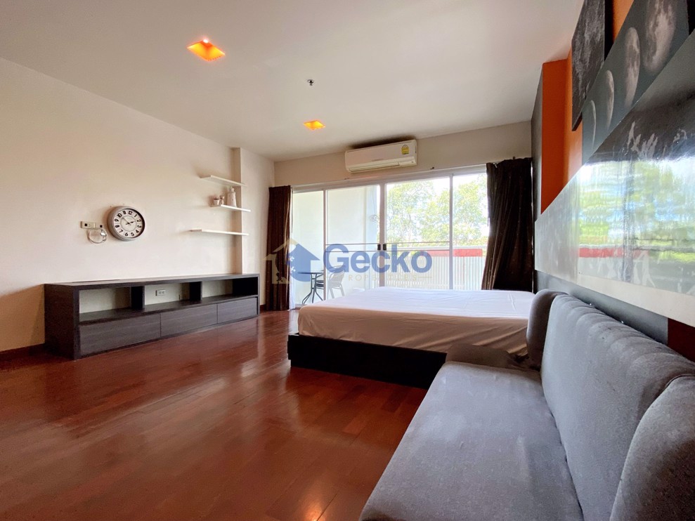 สตูดิโอ คอนโดมิเนี่ยม in View Talay 5 จอมเทียน C009397 (Photo 3)