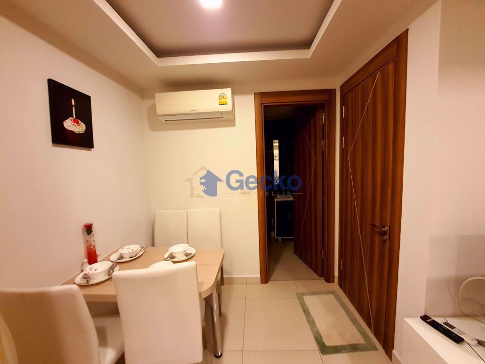 Condo in Arcadia Beach Resort  South Pattaya C009404 (Photo 1)