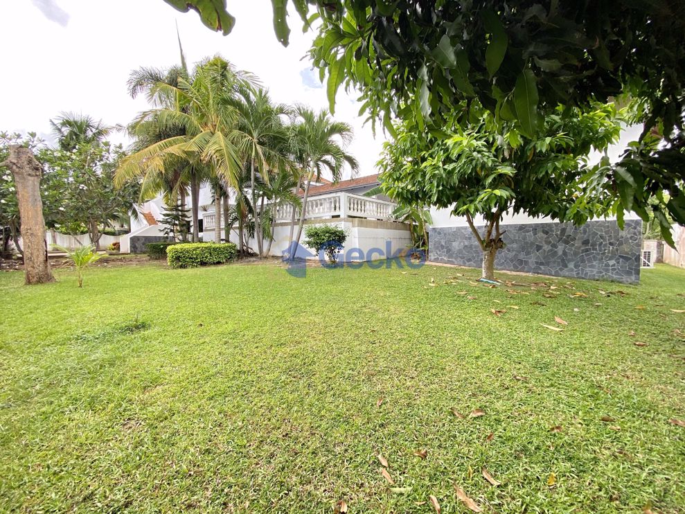 House in Paradise Villas 1  East Pattaya H009405 (Photo 2)