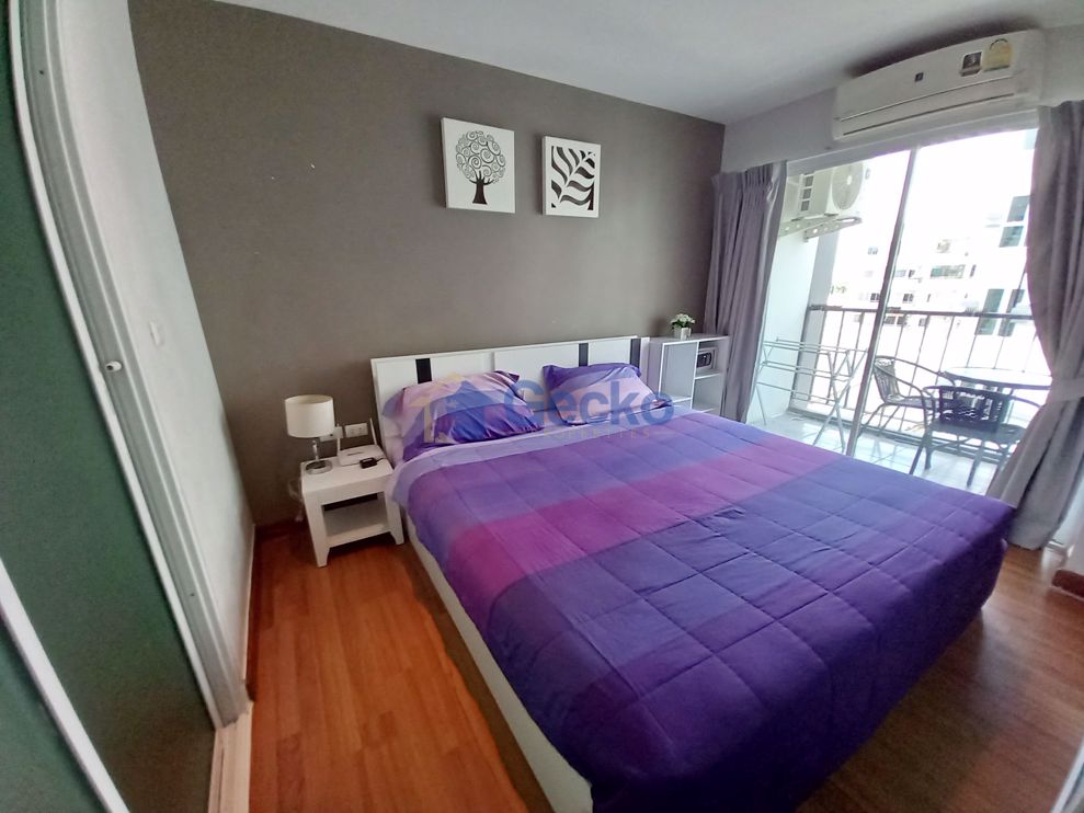 1 Bedroom Condo in The Winner Pratumnak C009411 (Photo 2)