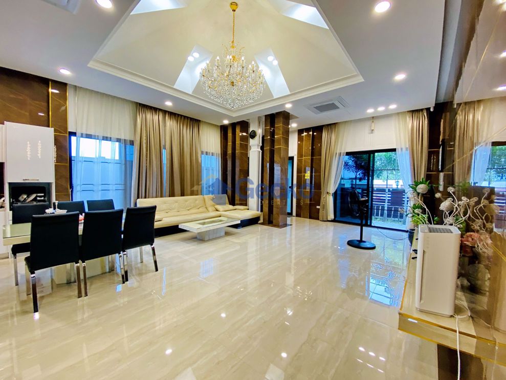 3 ห้องนอน บ้าน in Permsub Garden Resort  พัทยาตะวันออก H009420 (Photo 1)