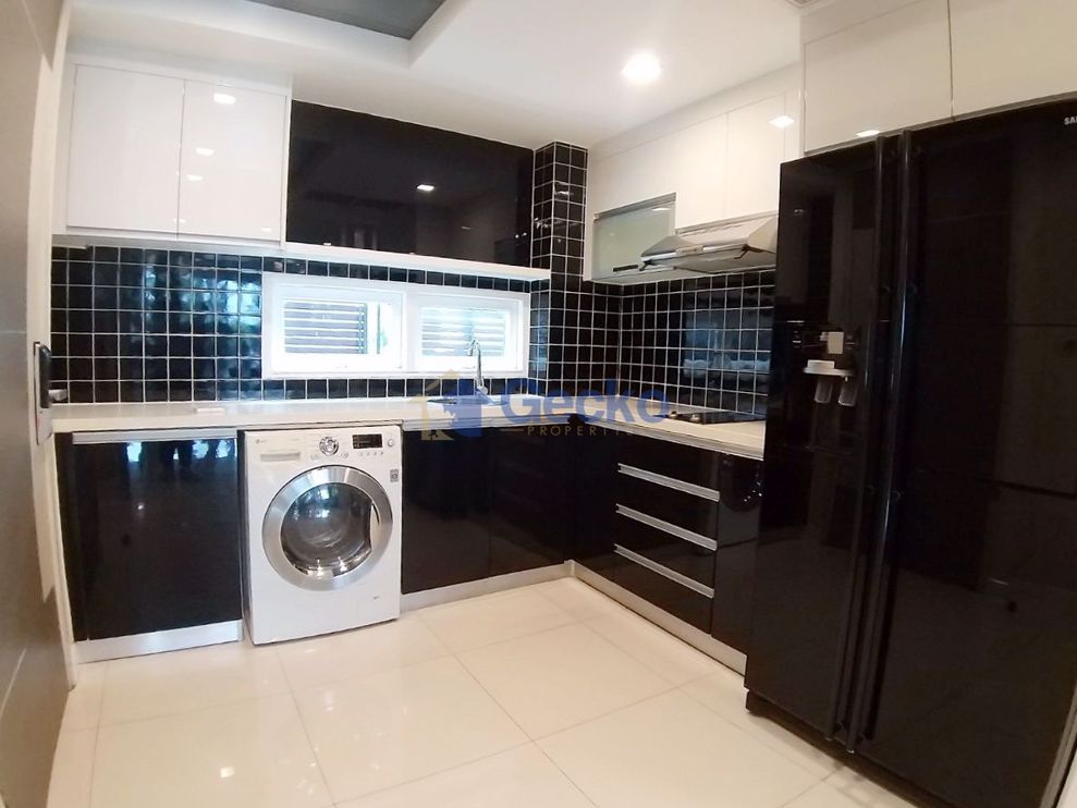 3 Bedrooms Condo in Apus Condominium Central Pattaya C009422 (Photo 4)