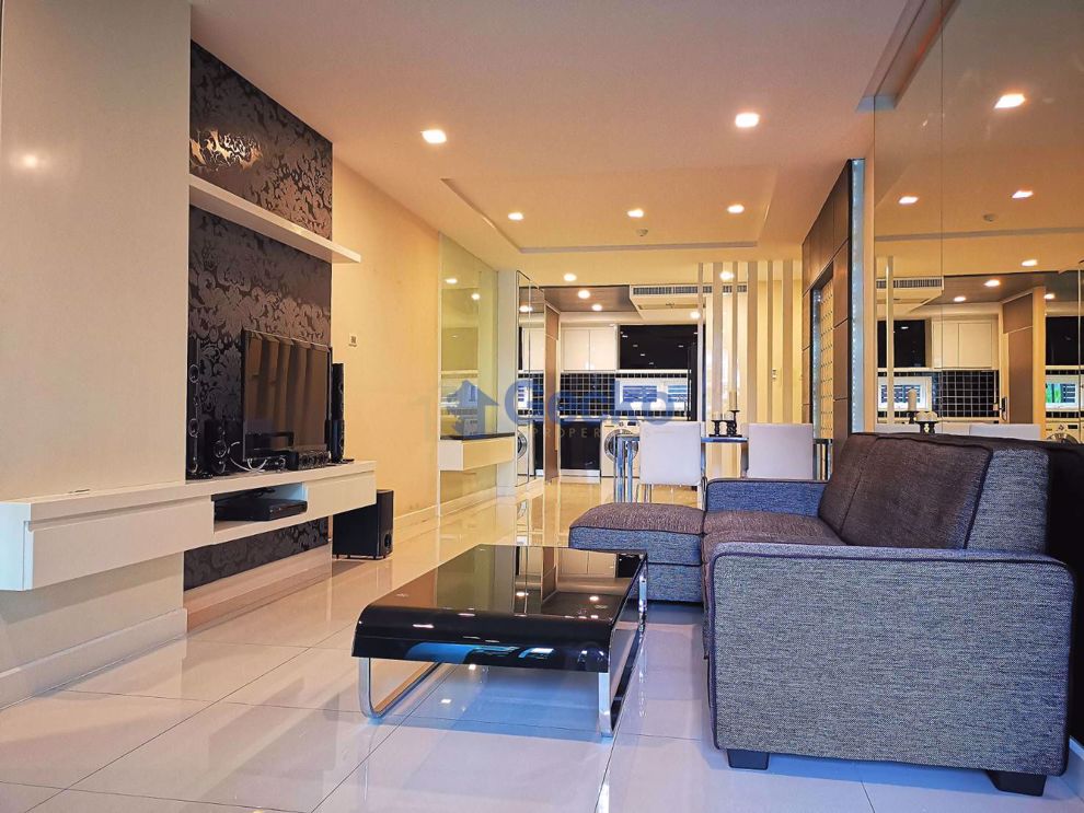 3 Bedrooms Condo in Apus Condominium Central Pattaya C009422 (Photo 1)