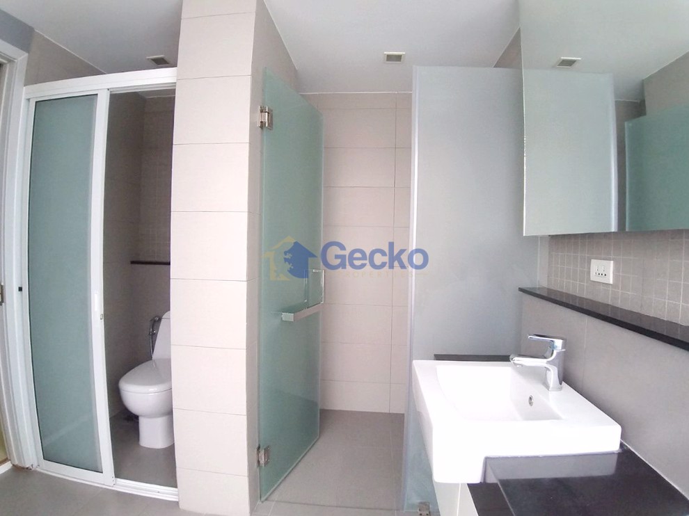3 Bedrooms Condo in Apus Condominium Central Pattaya C009425 (Photo 3)