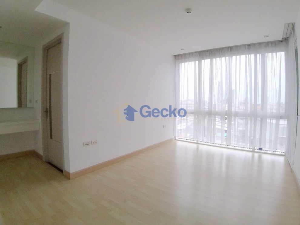 3 Bedrooms Condo in Apus Condominium Central Pattaya C009425 (Photo 2)