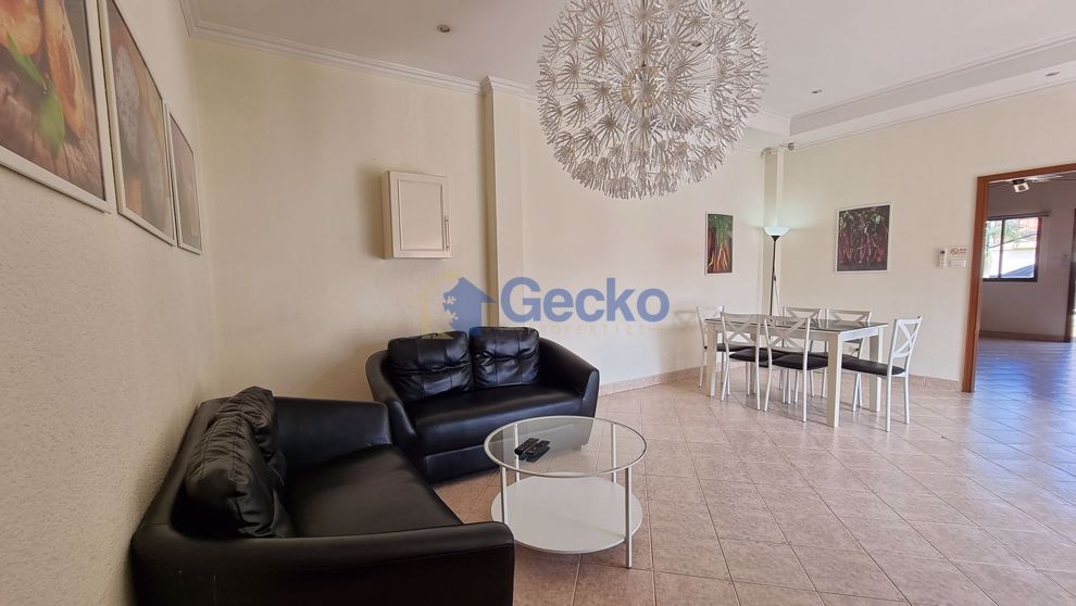 2 Bedrooms House เข้า Avoca Gardens 1  Pratumnak H009426 (Photo 4)