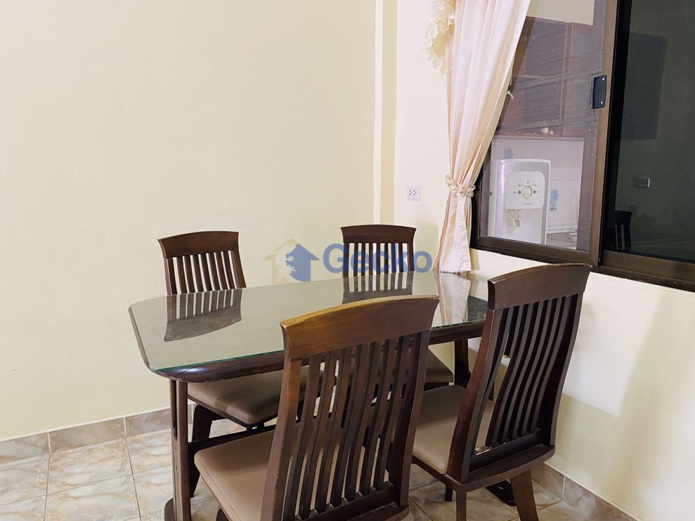 2 Bedrooms House in Chokchai Garden Homes 2  East Pattaya H008841 (Photo 1)