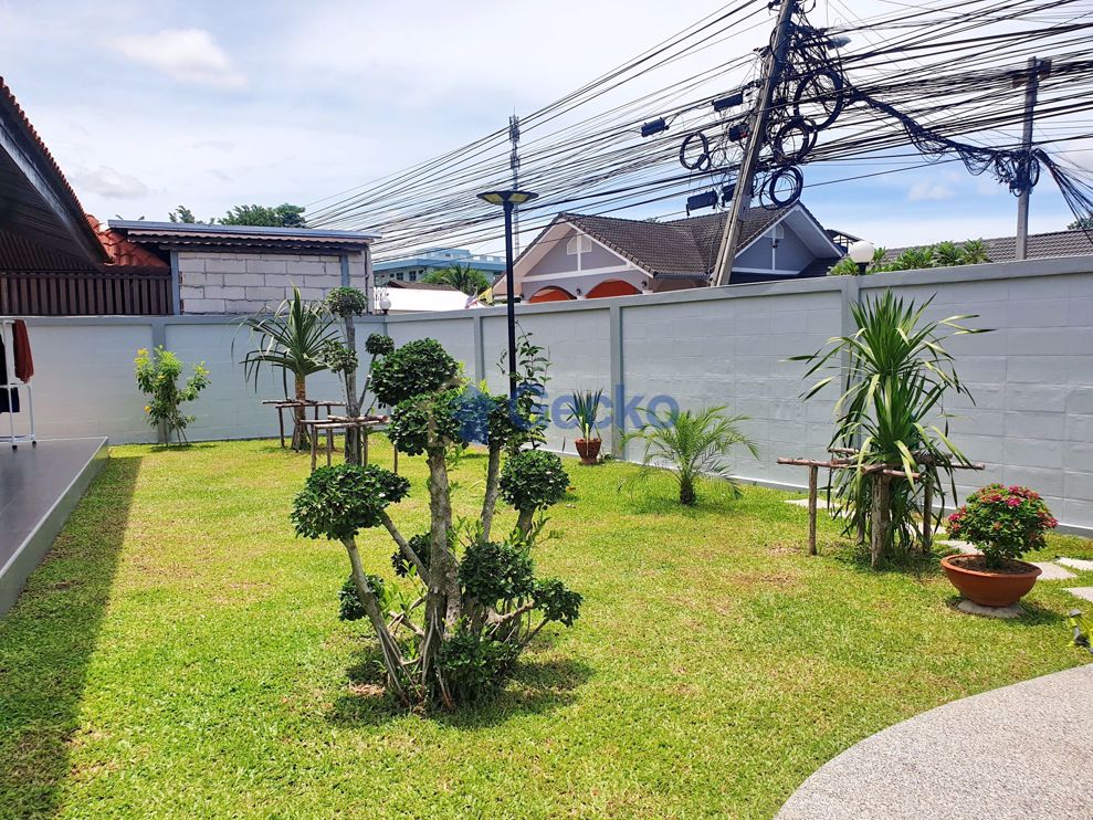 3 Bedrooms House  East Pattaya H009507 (Photo 2)