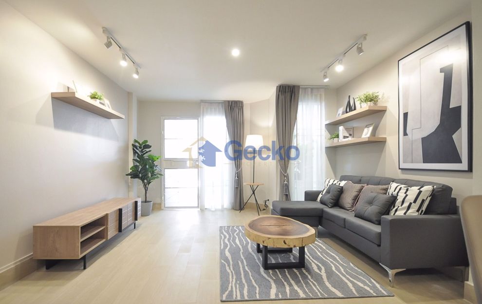 2 Bedrooms House  Central Pattaya H009527 (Photo 2)