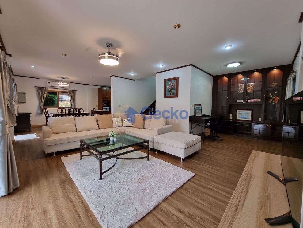3 ห้องนอน บ้าน in Hin Wong  นาจอมเทียน H009546 (Photo 2)